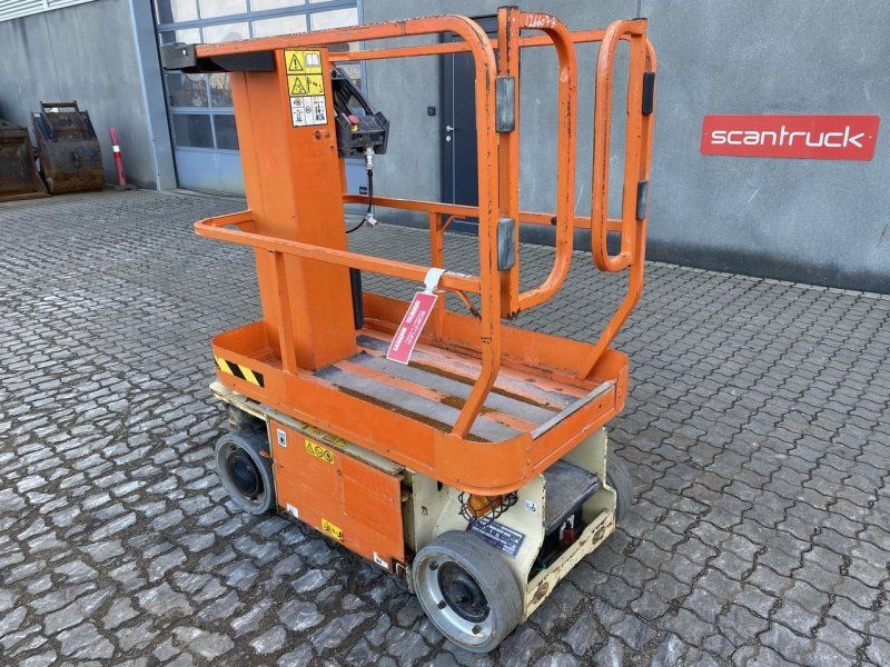 JLG 1230ES