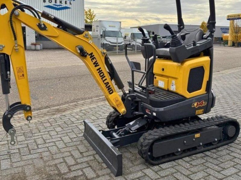 New Holland E14D ROLL-BAR AG