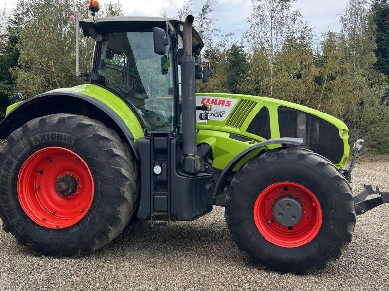 Claas AXION 920 CMATIC