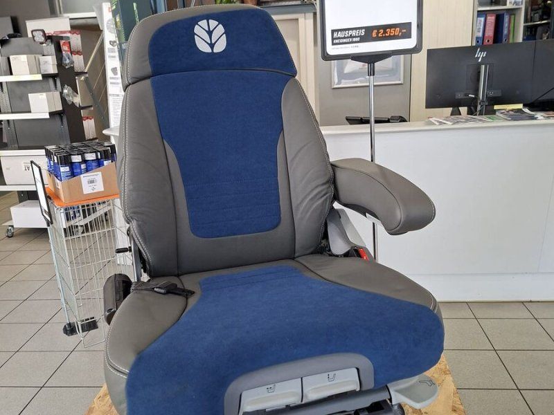 Grammer Steyr CVT, Case CVX,  Holland