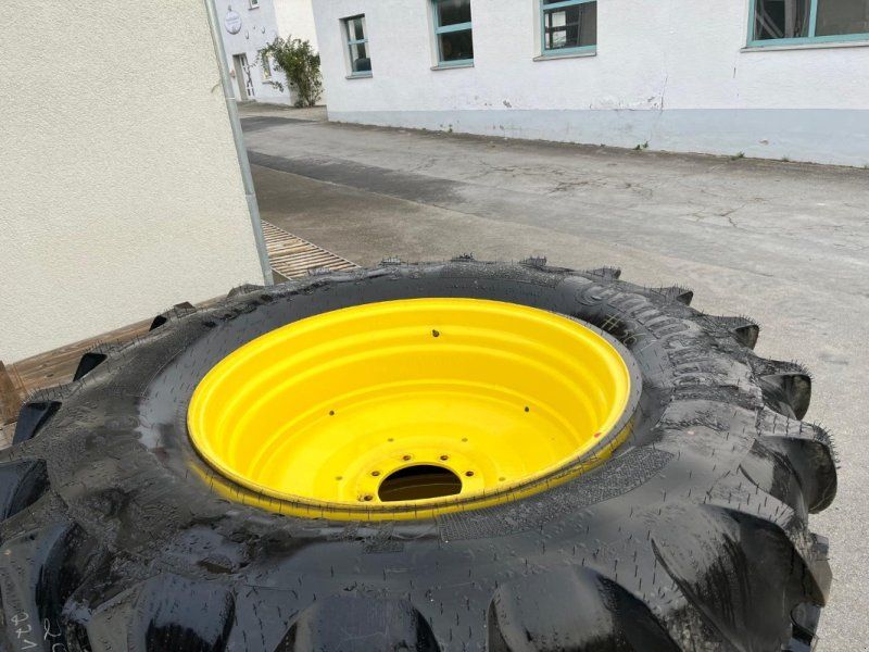 Continental 650/65 R38 TractorMaster 157D / 160 A8