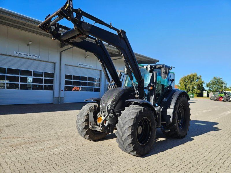 Valtra N 174