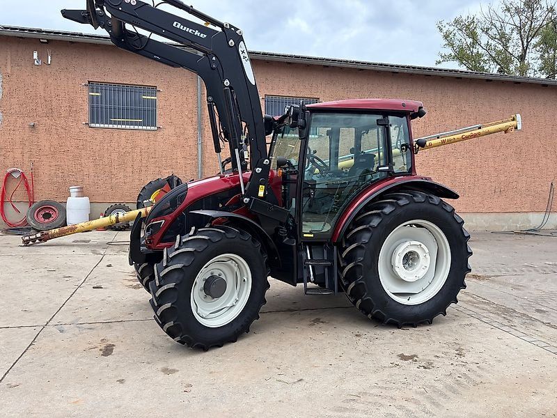 Valtra A114 + FL *Neuwertig*