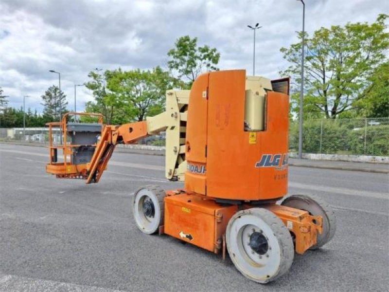 JLG E300AJP