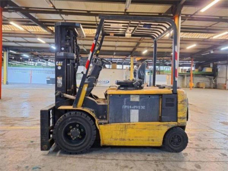 Caterpillar EP30K-PAC
