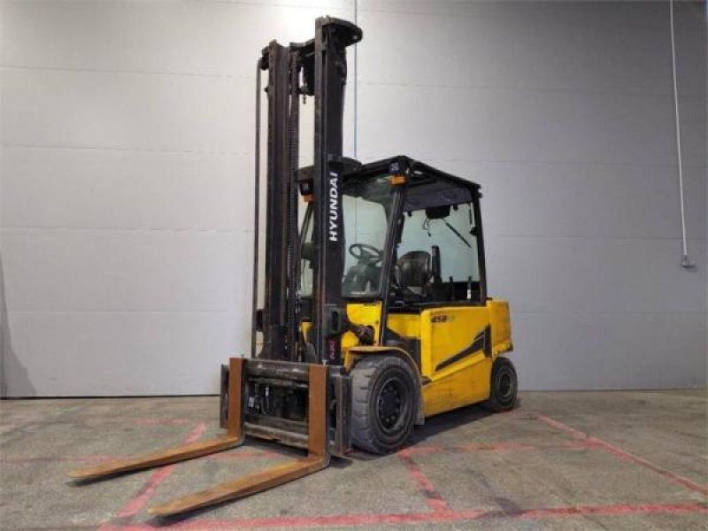 Hyundai 45 B-9