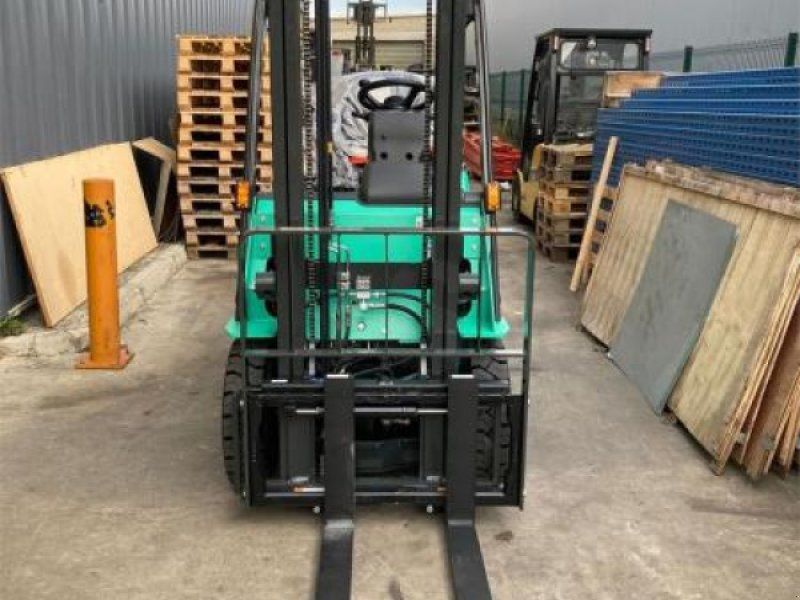 Mitsubishi FG18N