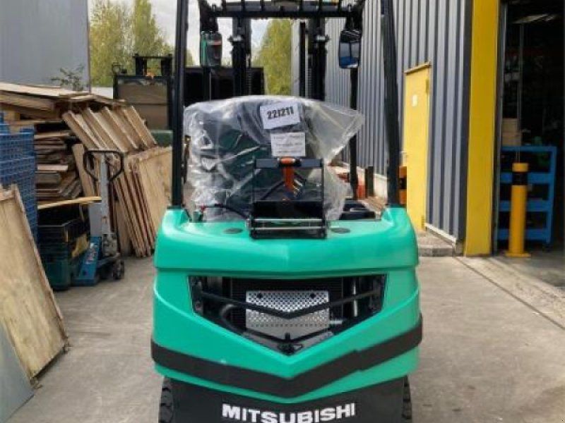 Mitsubishi FG18N