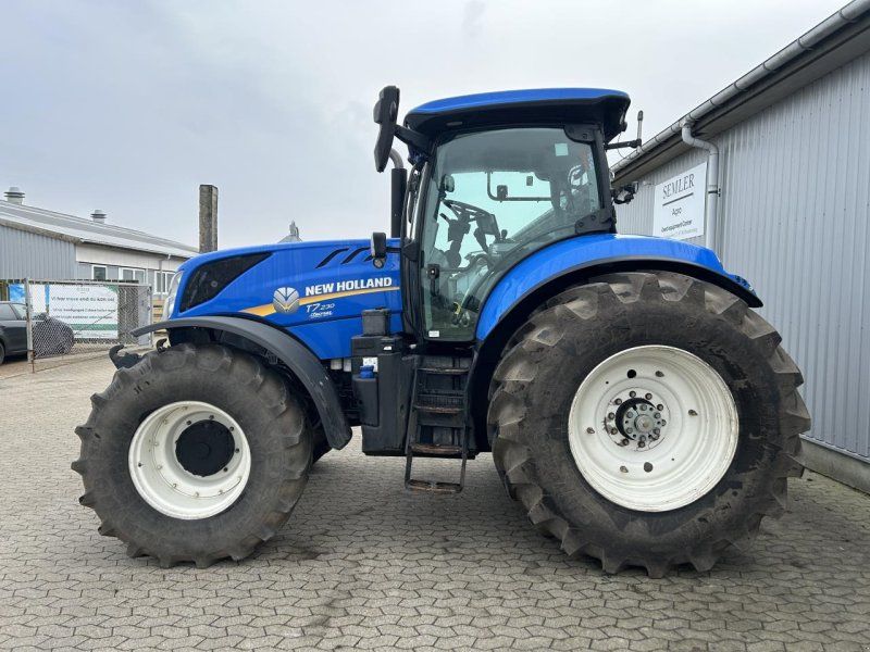 New Holland T7.230