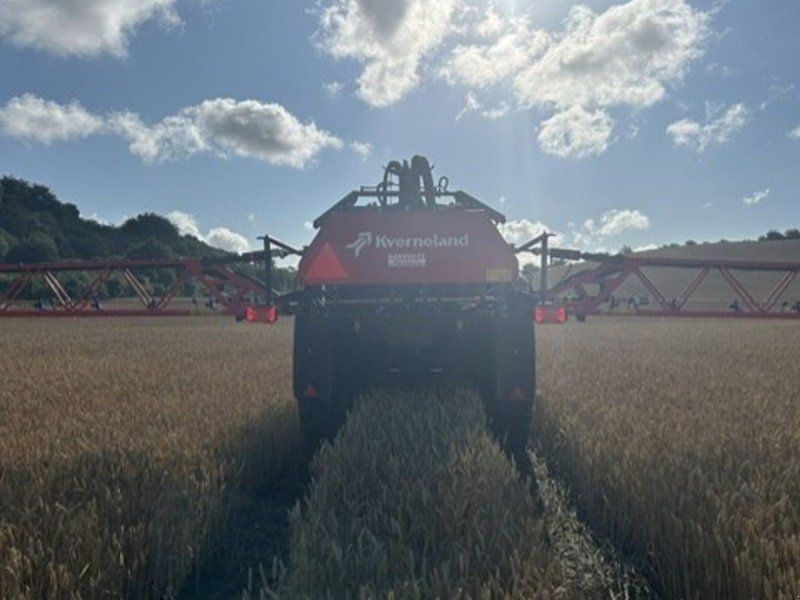 Kverneland iXtrack T4