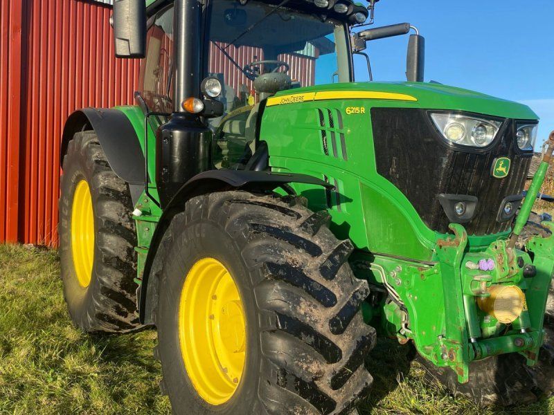 John Deere 6215R Premium Ultimate med frontlift