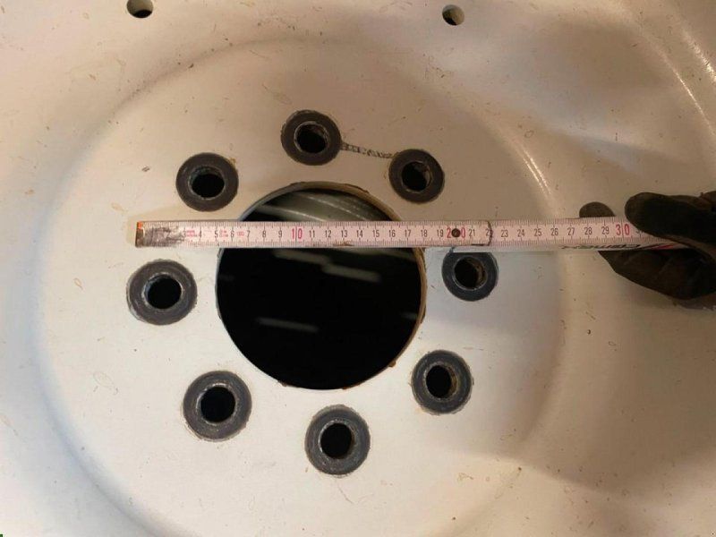 SONSTIGE 420/85R38 360/70R28