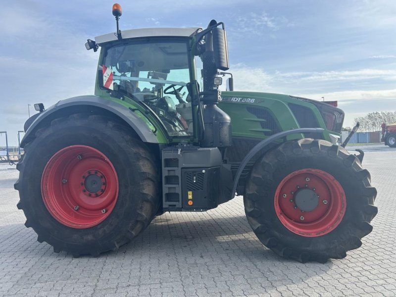Fendt 828 VARIO S4