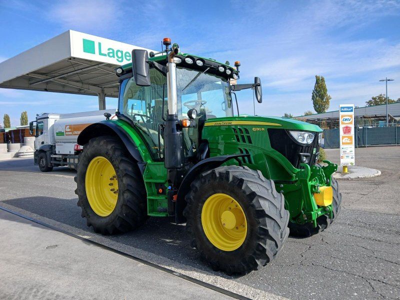 John Deere 6130R