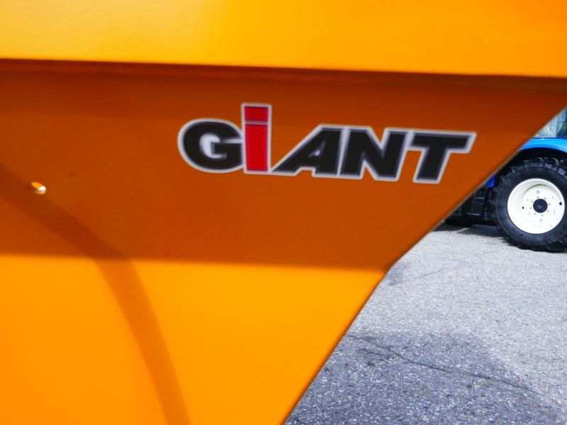 Giant Futterschel