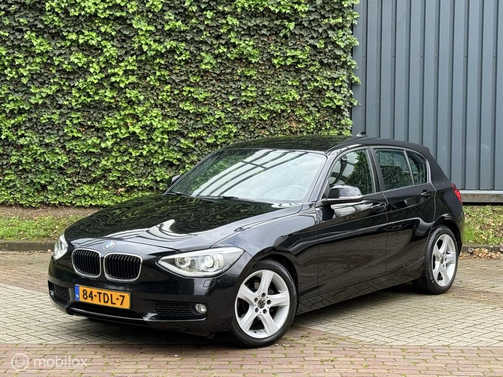 BMW 1-serie 116i Business+ |Cruise|Trekhaak|Xenon/Led|Clima