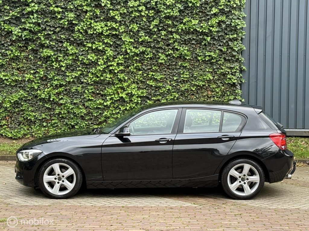 BMW 1-serie 116i Business+ |Cruise|Trekhaak|Xenon/Led|Clima
