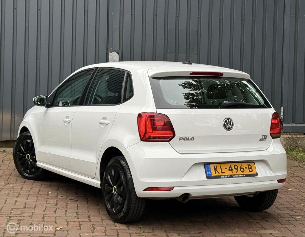 Volkswagen Polo 1.4 TDI Comfortline|Navi|Cruise|Airco|Boekje