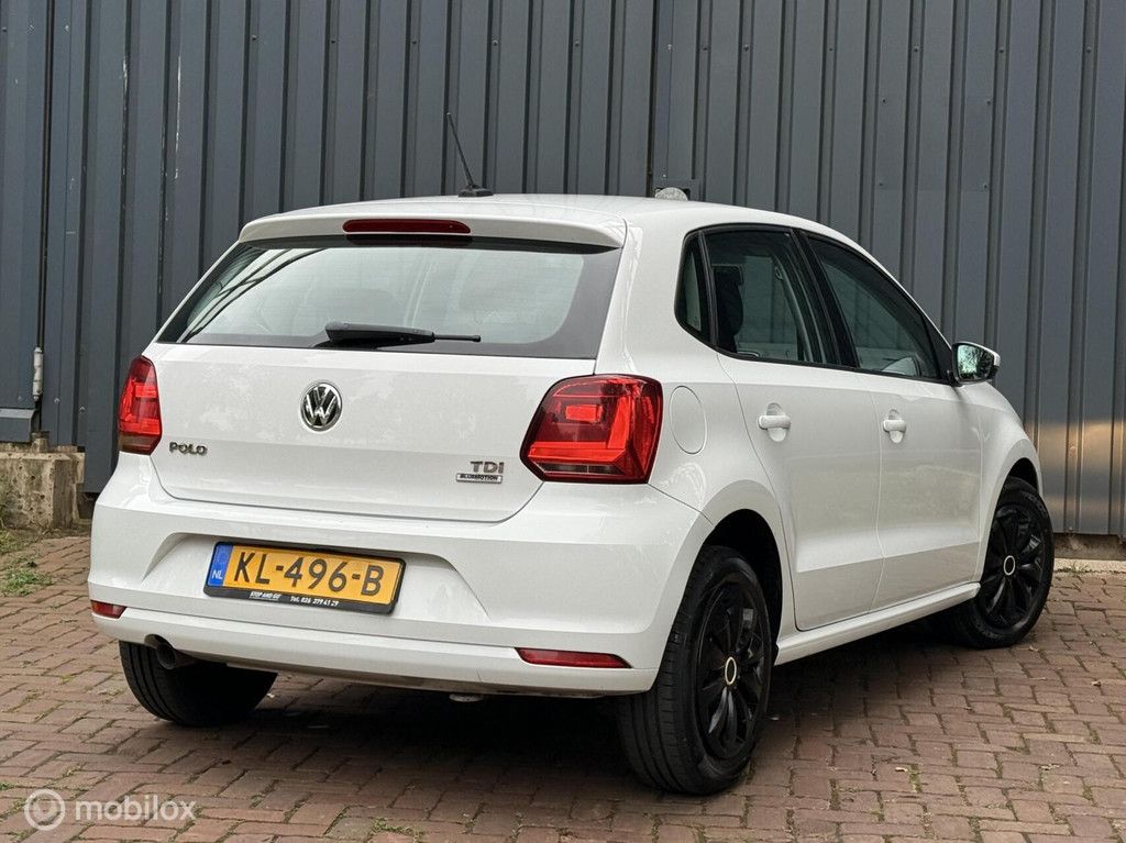 Volkswagen Polo 1.4 TDI Comfortline|Navi|Cruise|Airco|Boekje