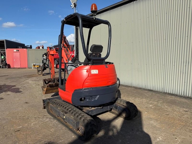 Kubota U 20-3