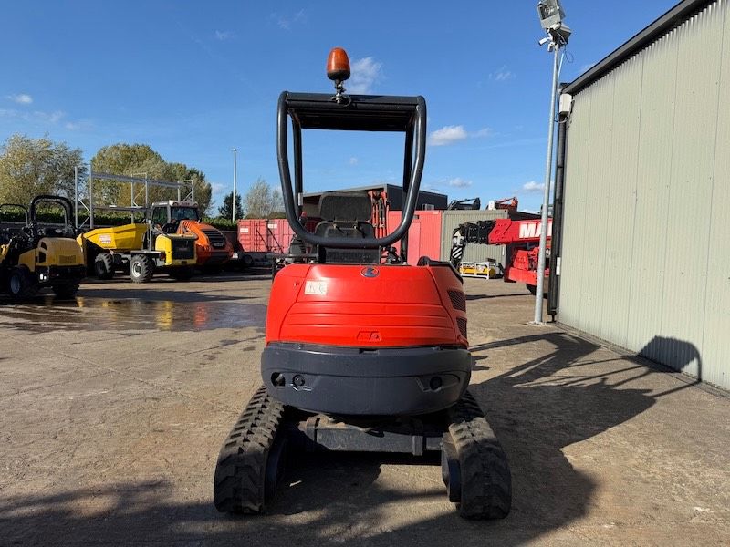 Kubota U 20-3