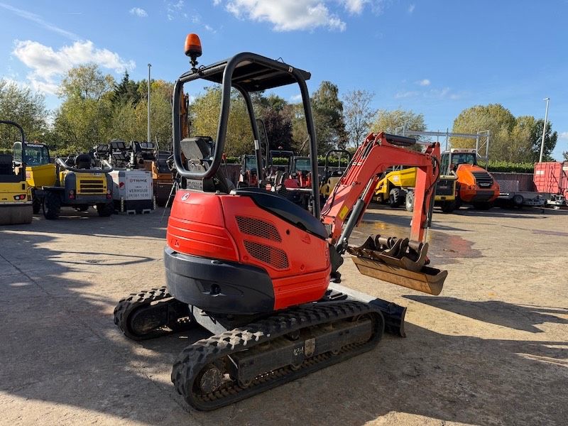 Kubota U 20-3
