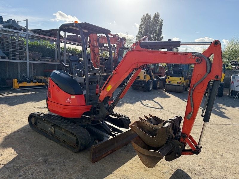 Kubota U 20-3