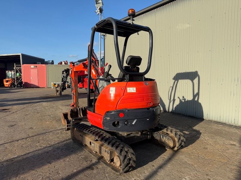 Kubota U 20-3