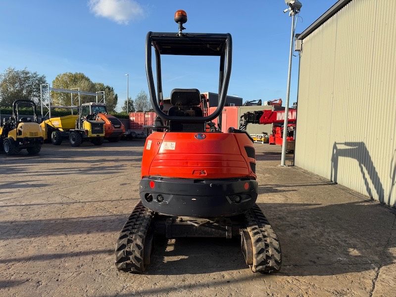 Kubota U 20-3