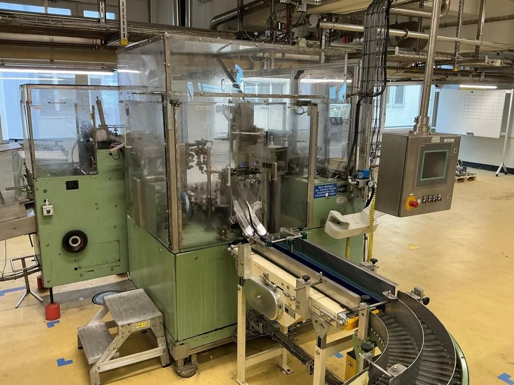 1988 IWK TU 200 / TZ 101 Filling machine