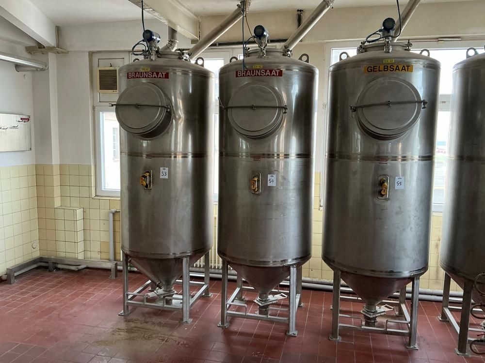 S/S vertical storage tank