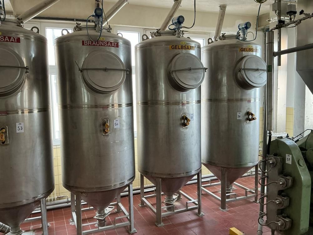 S/S vertical storage tank