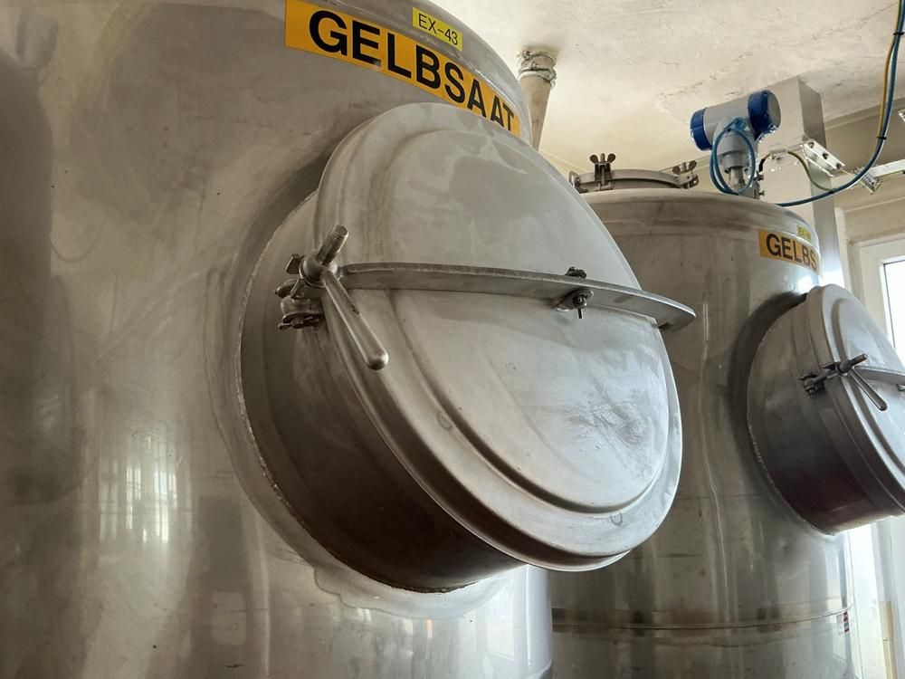 S/S vertical storage tank