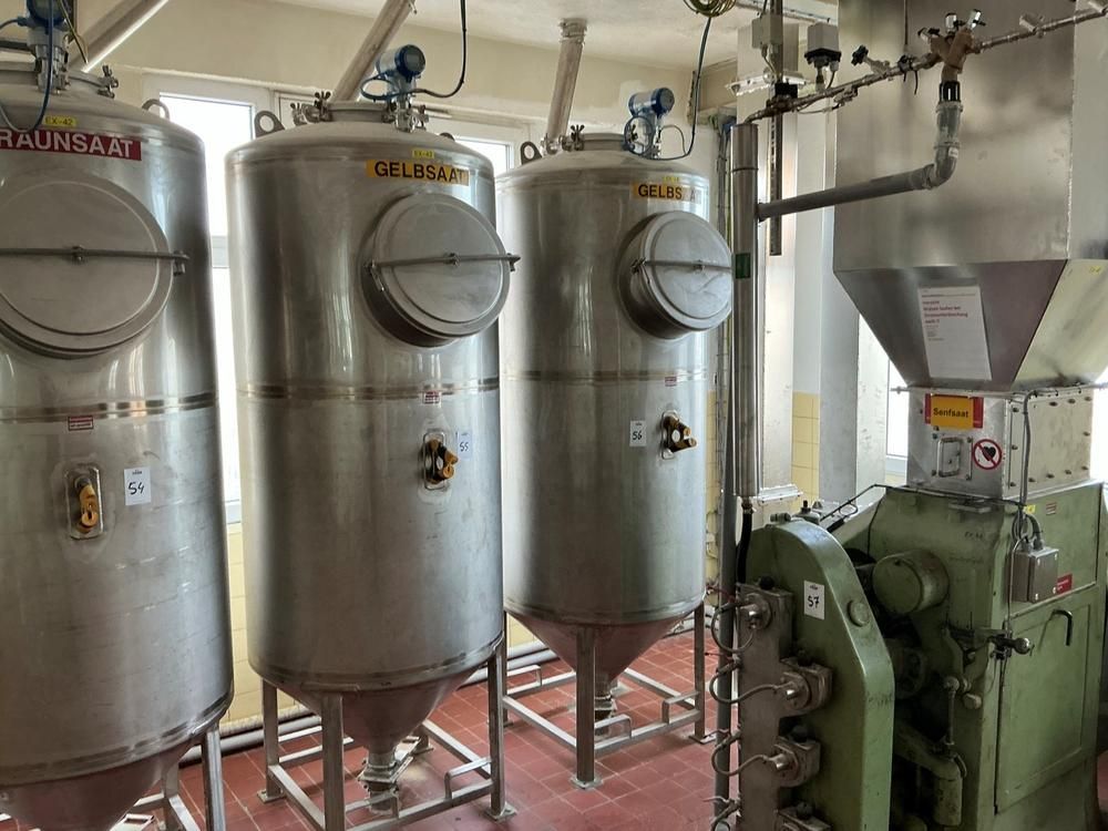 S/S vertical storage tank