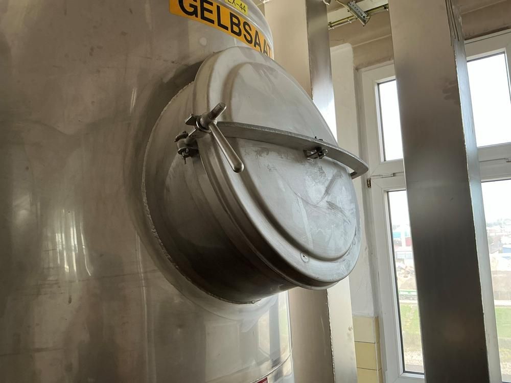 S/S vertical storage tank