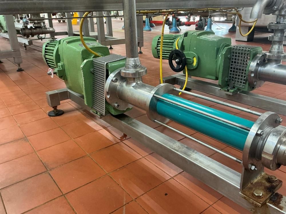 Stoeber R-37-1062NK-110-4 Progressive cavity pump (2x)