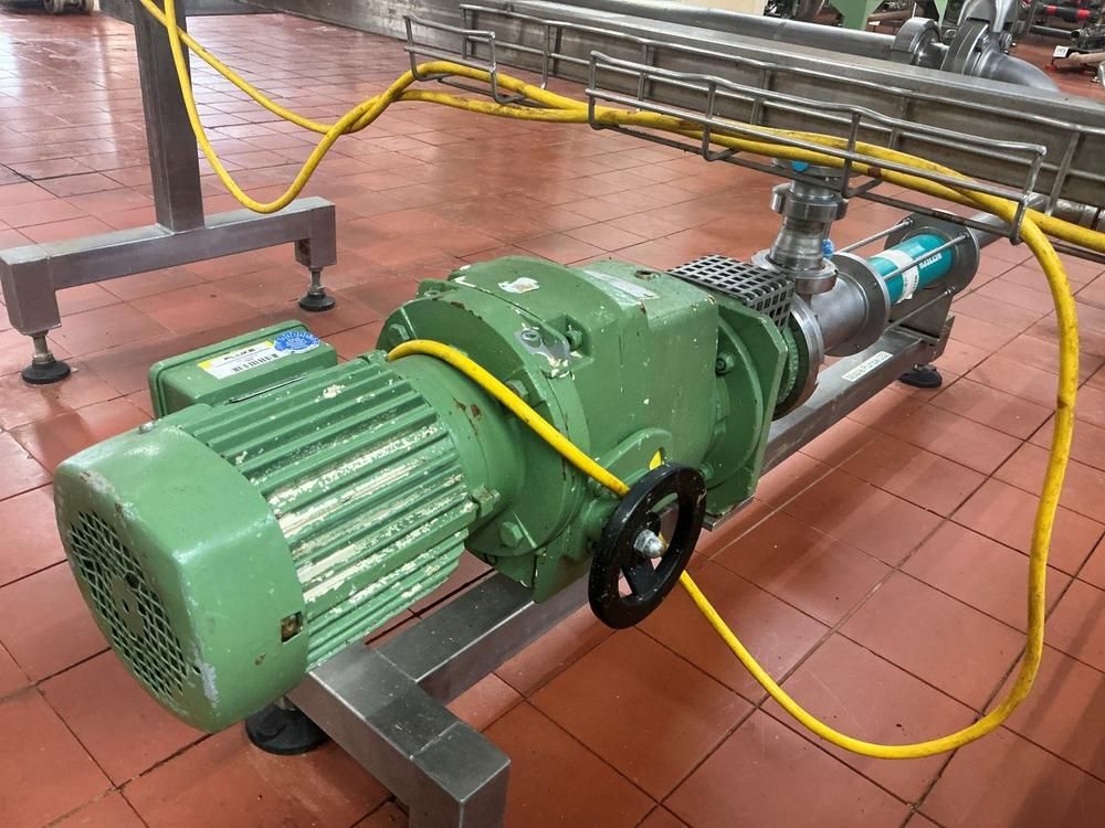 Stoeber R-37-1062NK-110-4 Progressive cavity pump (2x)