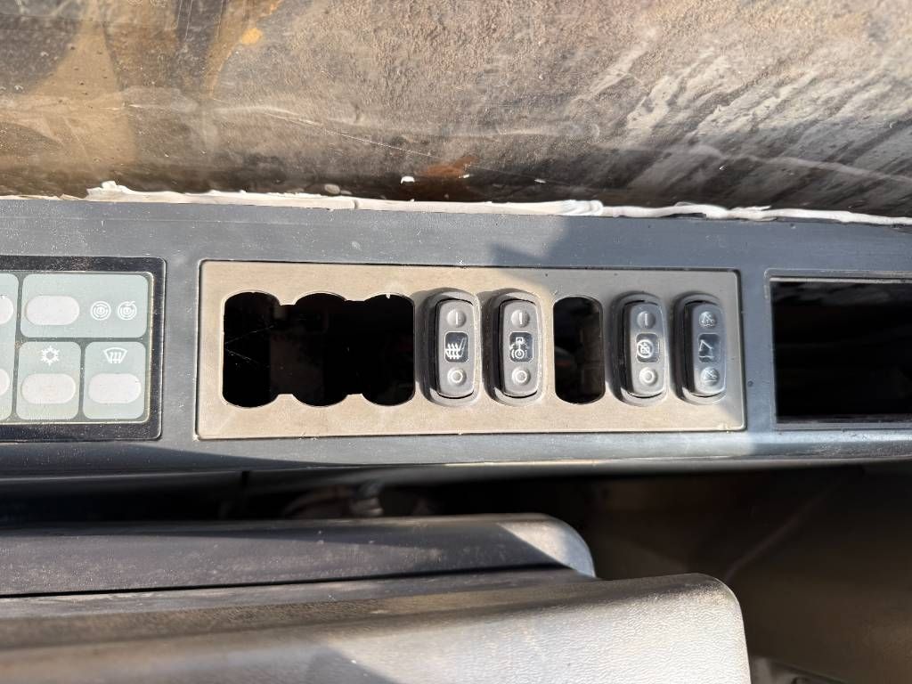 CAT 330C - Good overall condition!
