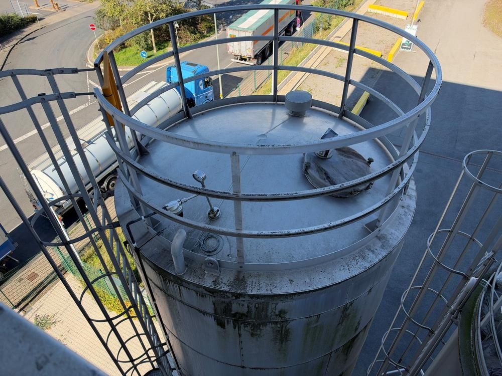 S/S isolated storage tank