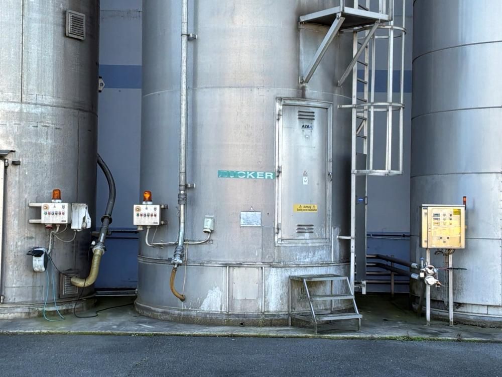 S/S isolated storage tank