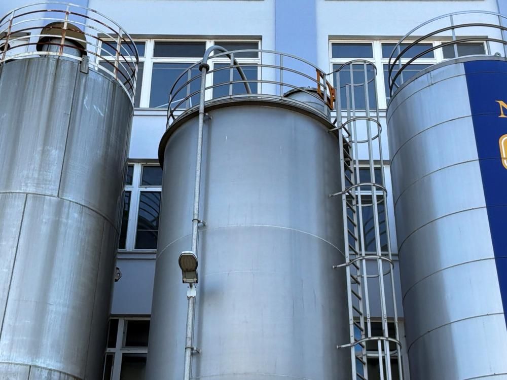S/S isolated storage tank