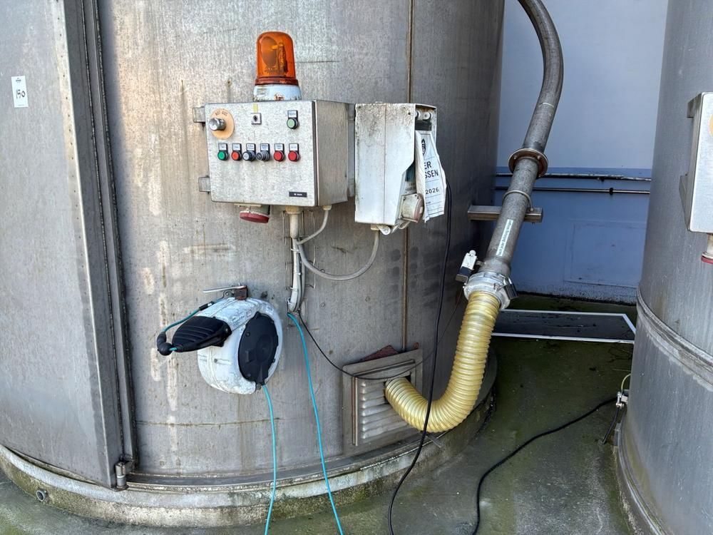 S/S isolated storage tank