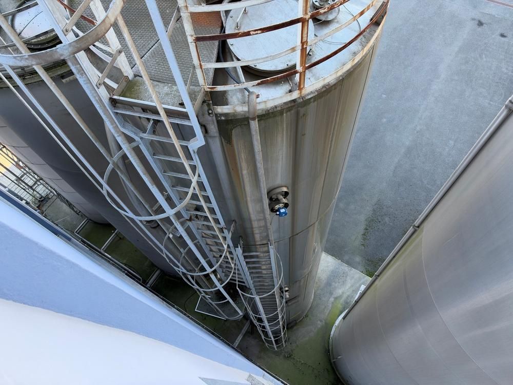 S/S isolated storage tank