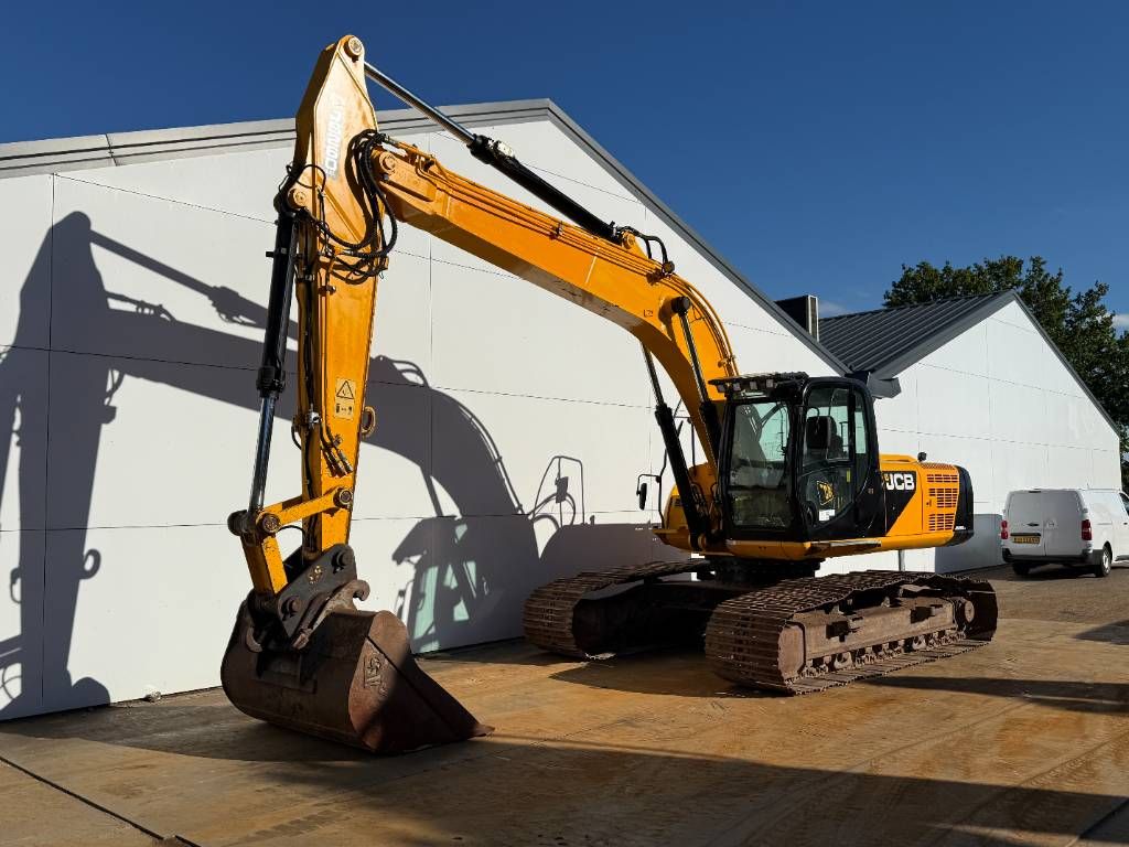 JCB JS260LC - Hammer Lines / Heated Seat