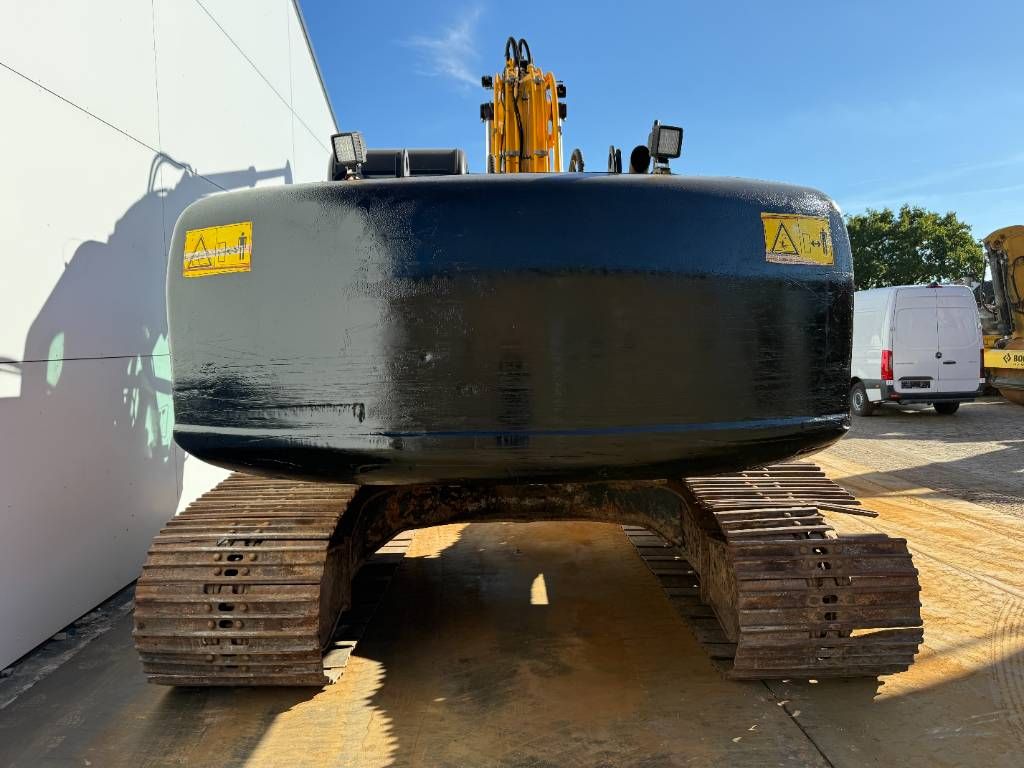 JCB JS260LC - Hammer Lines / Heated Seat
