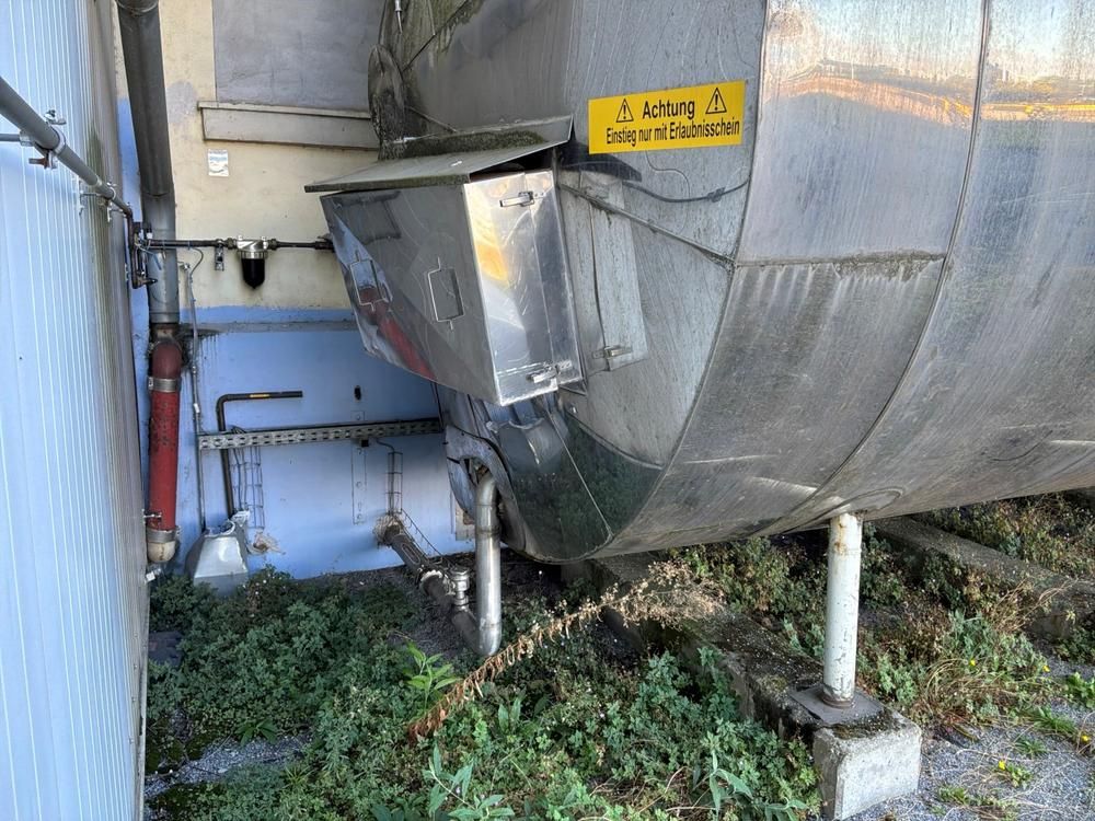 Isolated storage tank