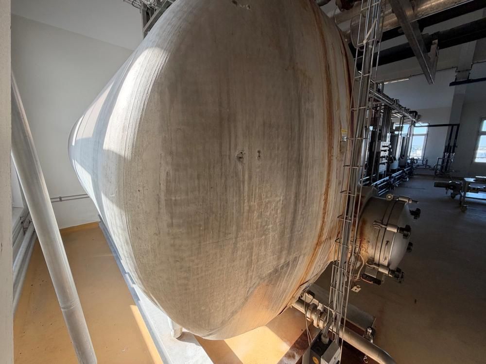 Storage tank