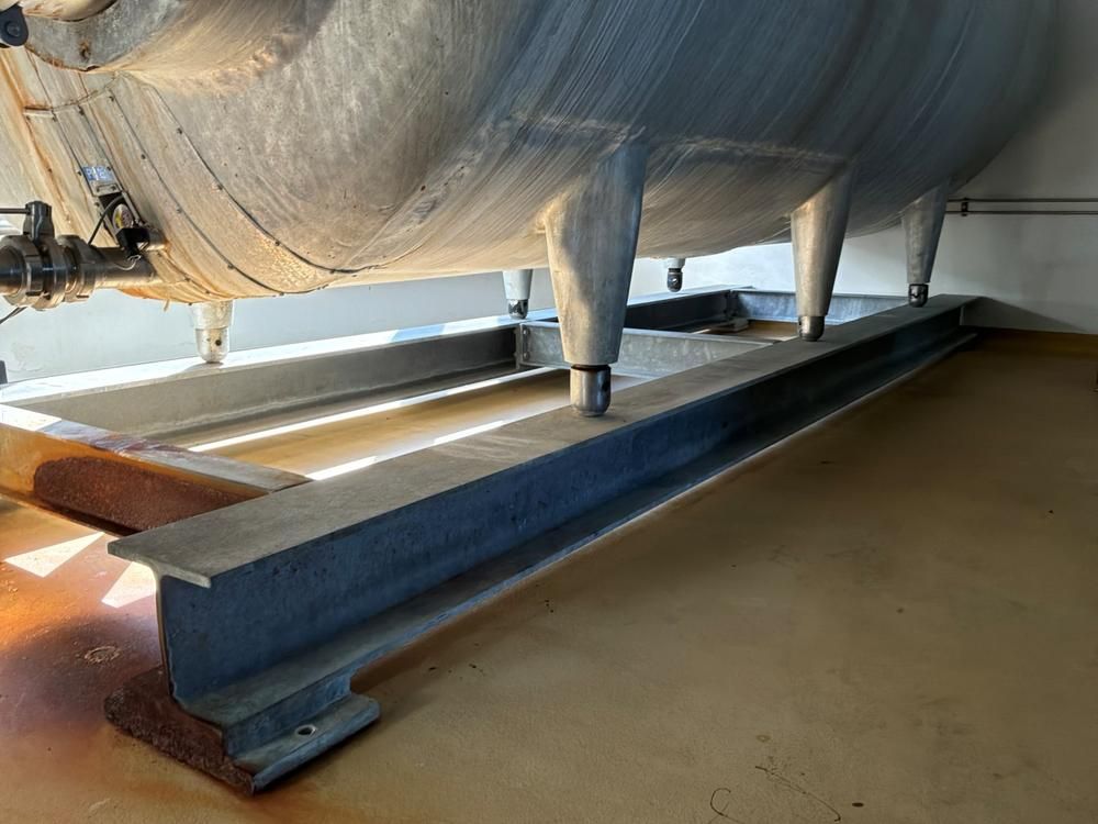 Storage tank