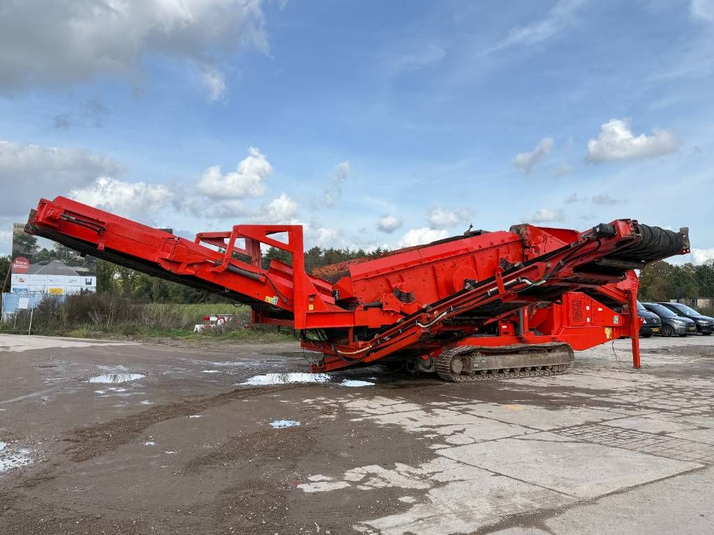 Terex Finlay 883T - 2 Side Conveyor / Auto Greasing