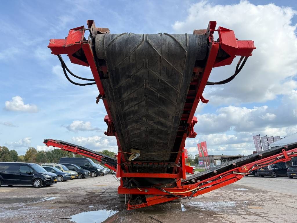 Terex Finlay 883T - 2 Side Conveyor / Auto Greasing